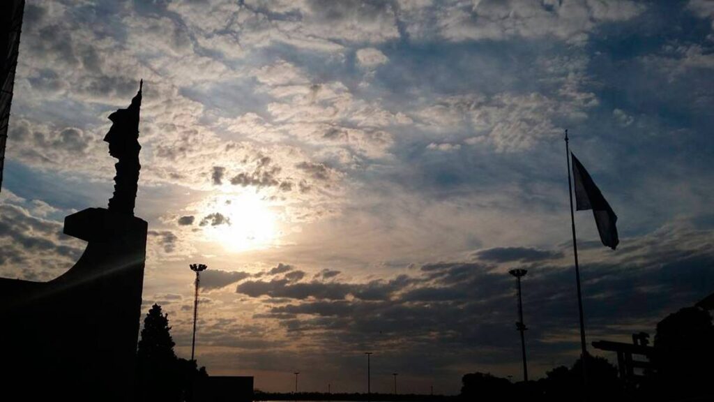 Clima-en-rosario-nublado-con-sol