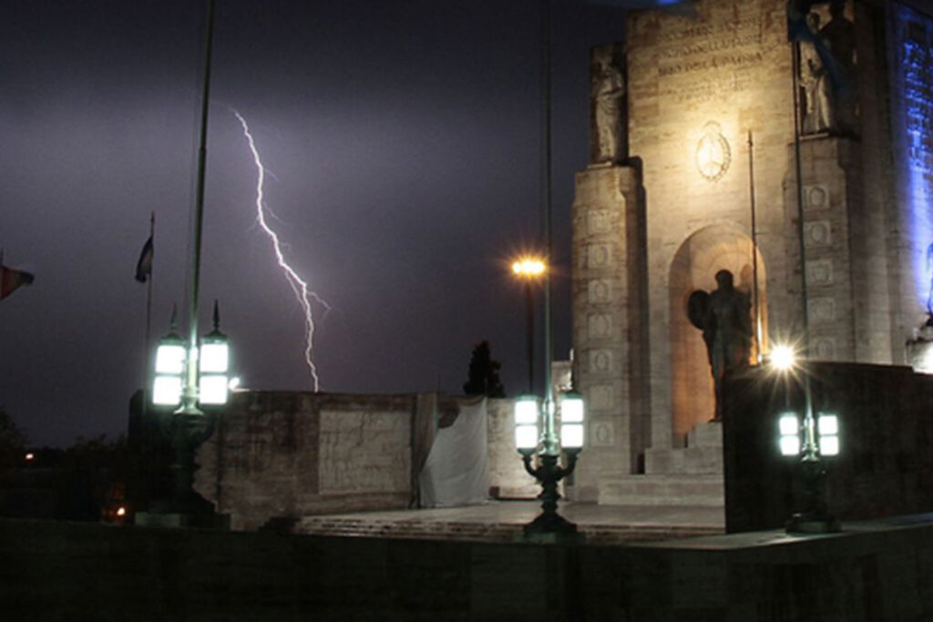 Tormenta-electrica-en-climq-en-rosario