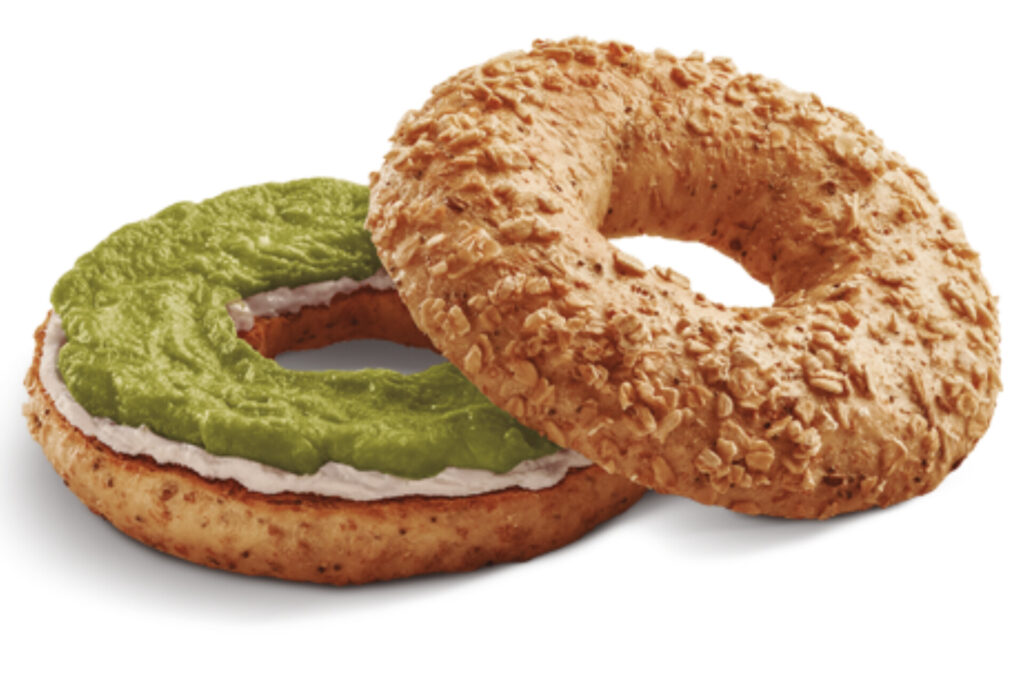 Bagel-con-palta-y-queso-crema-mccafe-