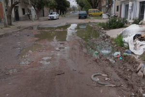 Recalmo-vecinos-barrio-alvear-calles-cañeria-2