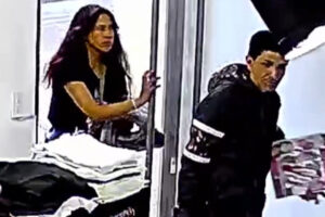 Robo-mecheros-pareja-local-centro
