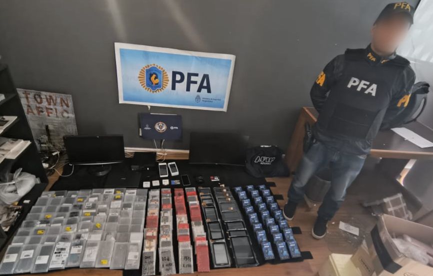 PFA allanamiento correo