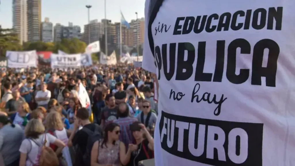 marcha-universitariajpg